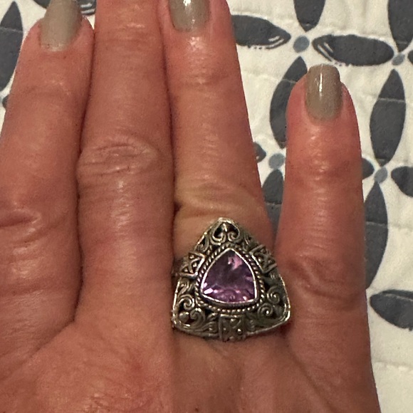 Silver ring with amethyst stone-size 9 - Picture 7 of 7